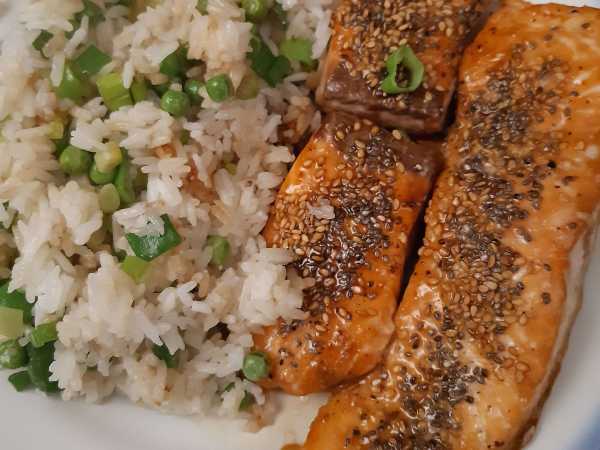 Photo réelle de la recette Riz aux petits pois et oignons verts au rice cooker